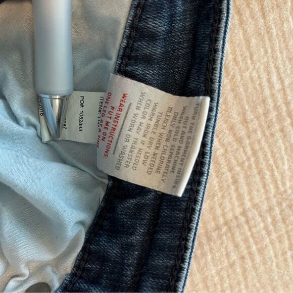 Torrid Boyfriend Jeans | Women’s Plus Size 24R | Distressed | Stretch Denim - Picture 6 of 6